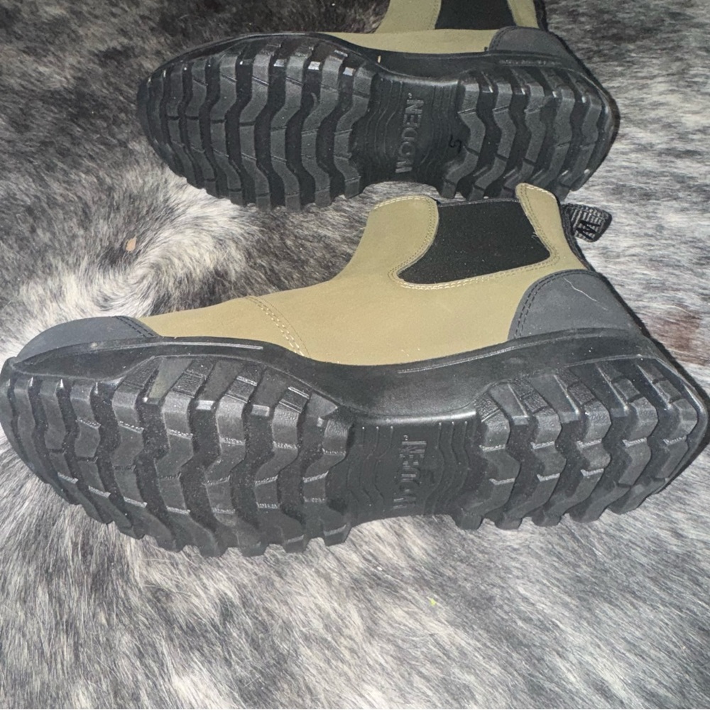 Woden Waterproof Track Boot Magda Rubber Olive Chelsea Size 7.5 Rain Bootie - Picture 2 of 8